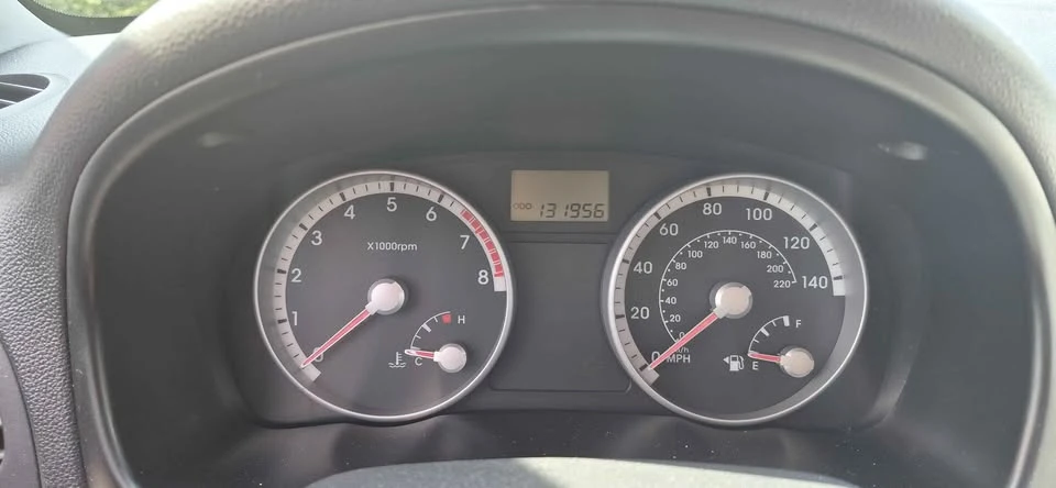 2008 Hyundai Accent - Image 6 of 9
