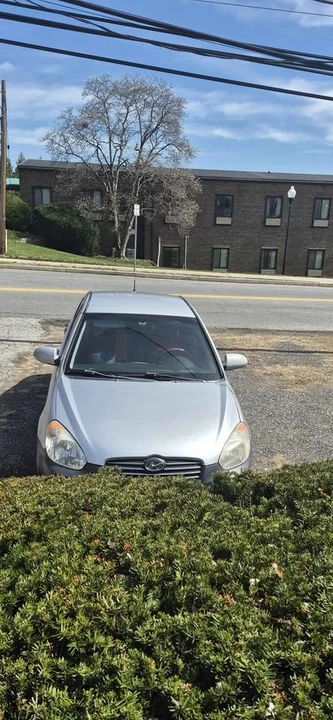 2008 Hyundai Accent - Image 8 of 9