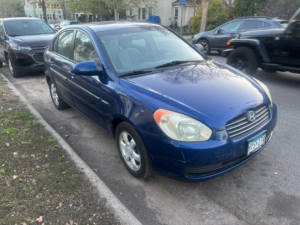 2008 Hyundai Accent - Image 4 of 10