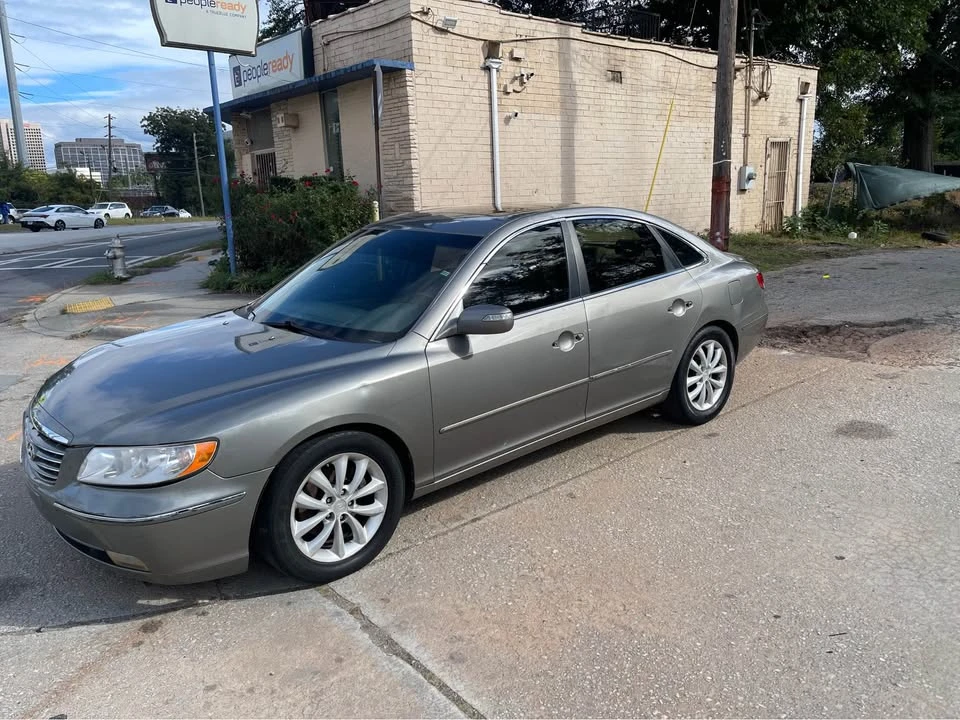 2008 Hyundai Azera - Image 2 of 5