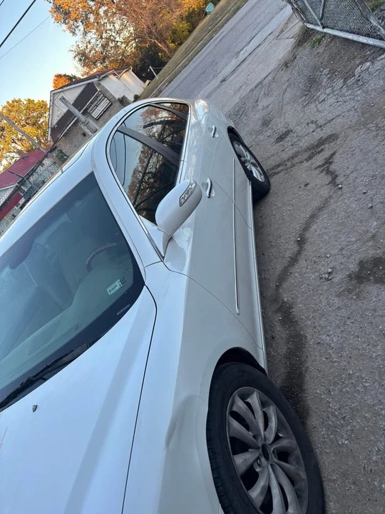 2008 Hyundai Azera - Image 2 of 6