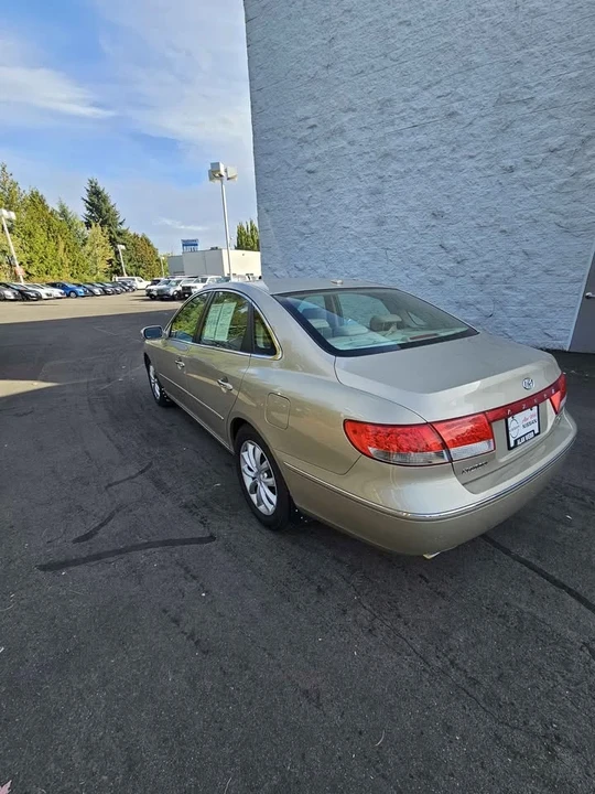 2008 Hyundai Azera - Image 2 of 8