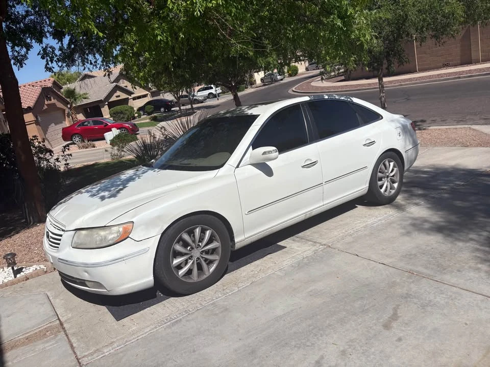 2008 Hyundai Azera - Image 2 of 7