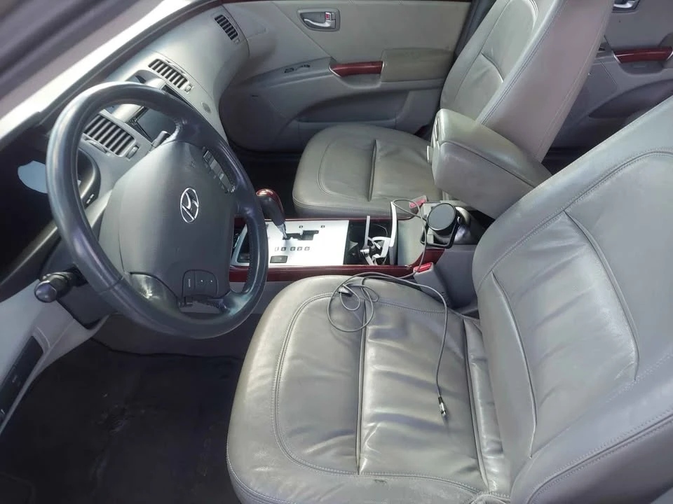2008 Hyundai Azera - Image 7 of 9