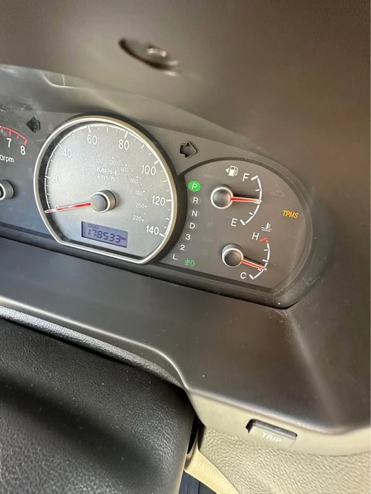 2008 Hyundai Elantra - Image 9 of 9