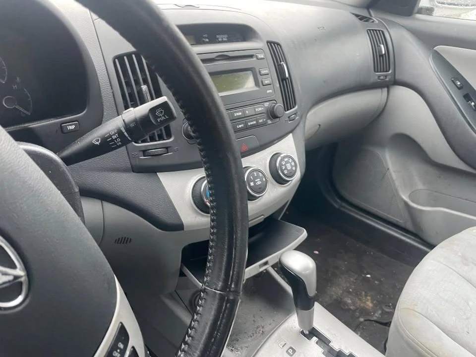 2008 Hyundai Elantra - Image 16 of 18
