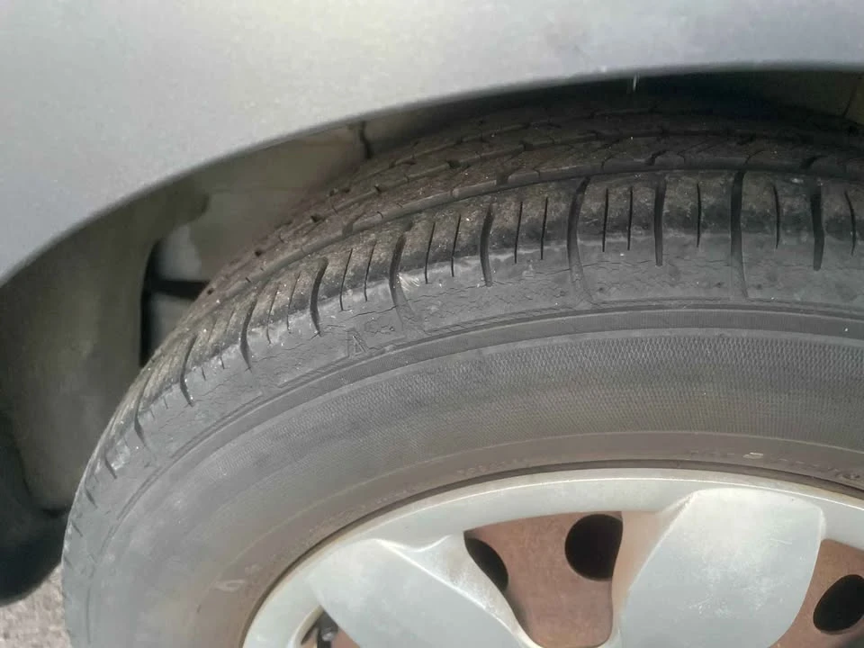 2008 Hyundai Elantra - Image 6 of 10