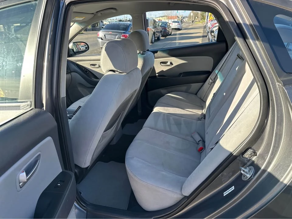 2008 Hyundai Elantra - Image 12 of 16