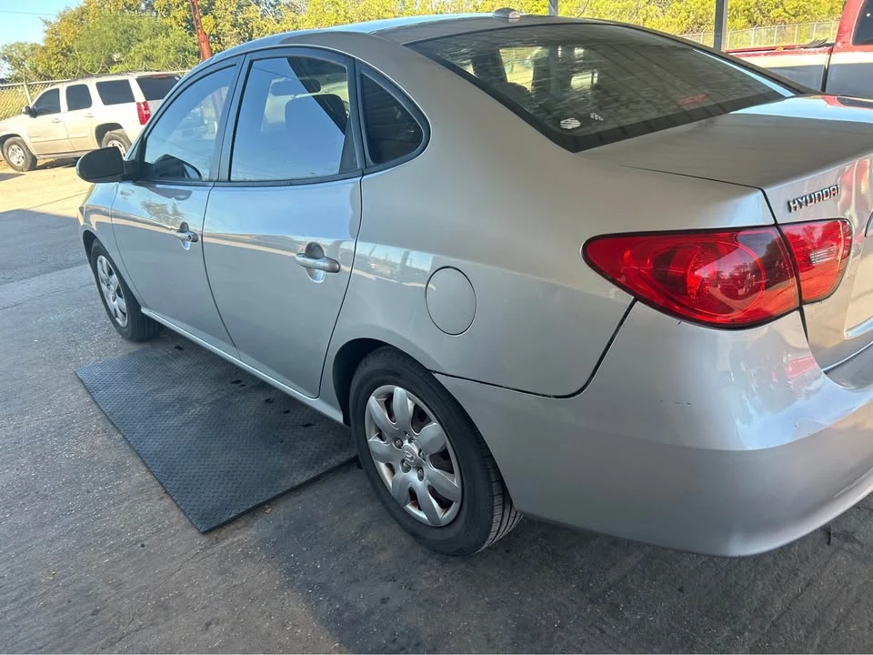 2008 Hyundai Elantra - Image 4 of 7