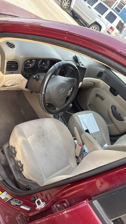 2008 Hyundai Accent - Image 5 of 8