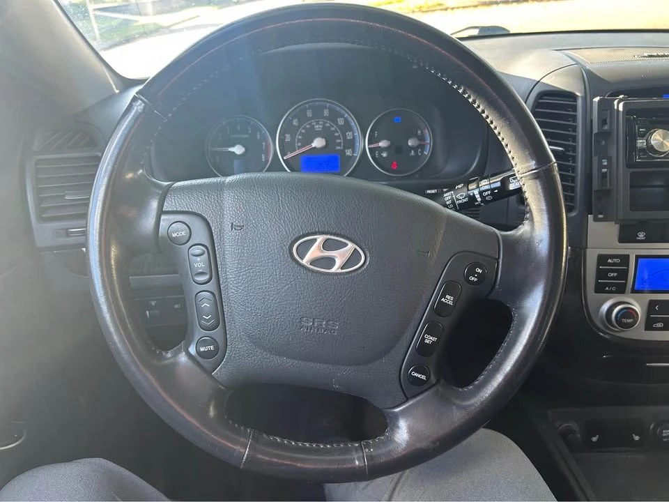 2008 Hyundai Santa Fe - Image 14 of 17