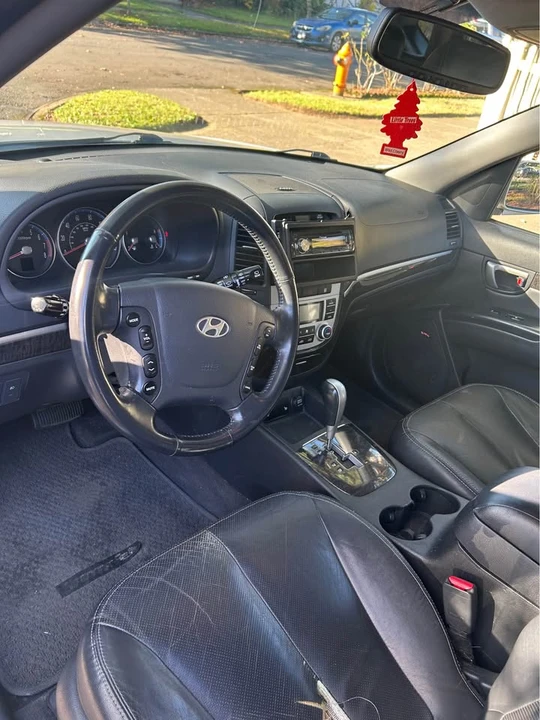 2008 Hyundai Santa Fe - Image 8 of 17