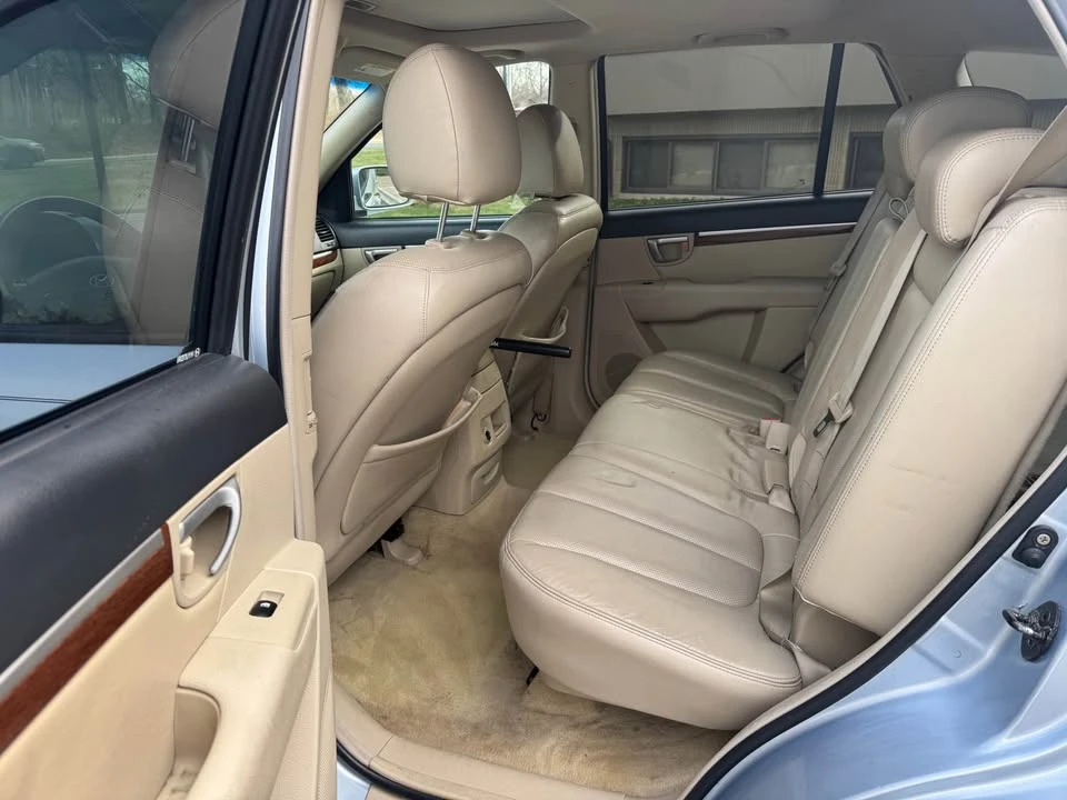 2008 Hyundai Santa Fe - Image 10 of 15
