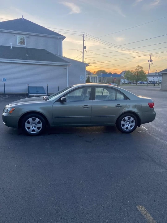 2008 Hyundai Sonata - Image 4 of 13