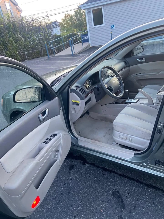 2008 Hyundai Sonata - Image 10 of 13