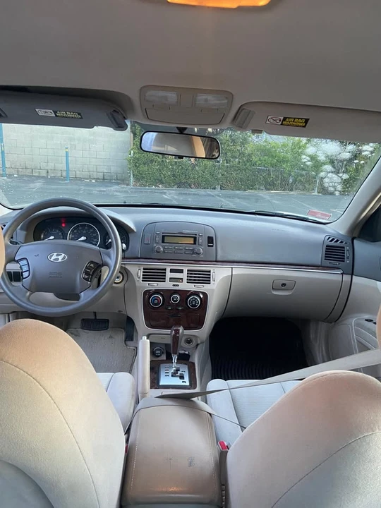 2008 Hyundai Sonata - Image 11 of 13