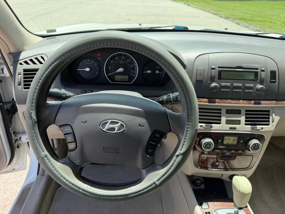 2008 Hyundai Sonata - Image 16 of 20