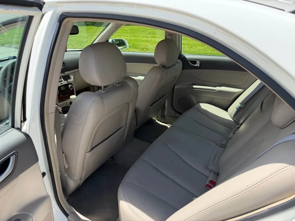 2008 Hyundai Sonata - Image 12 of 20