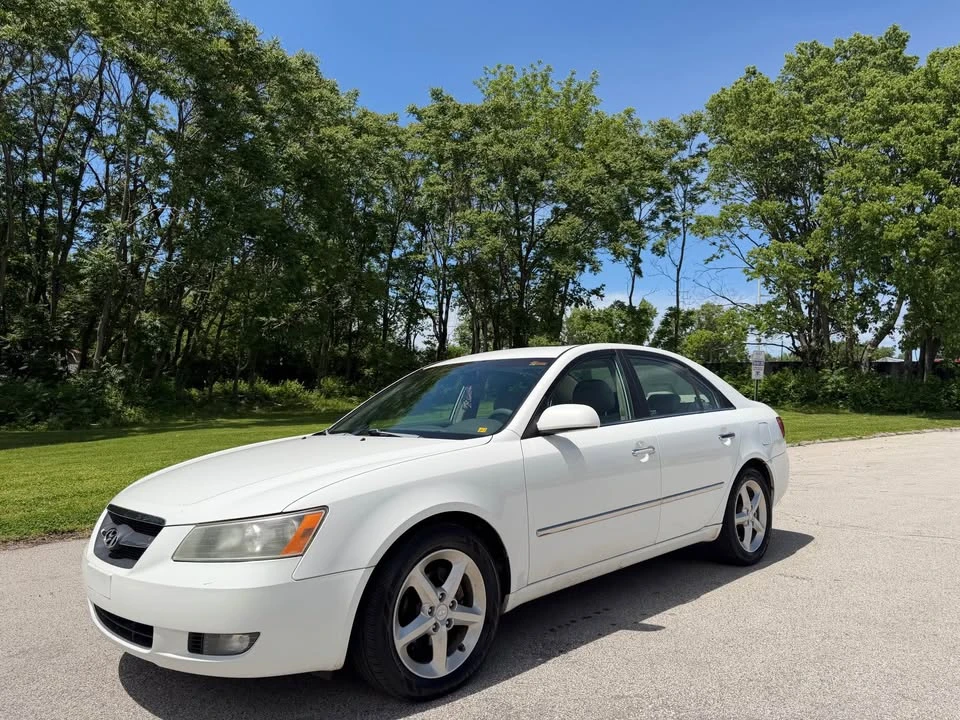 2008 Hyundai Sonata - Image 2 of 20
