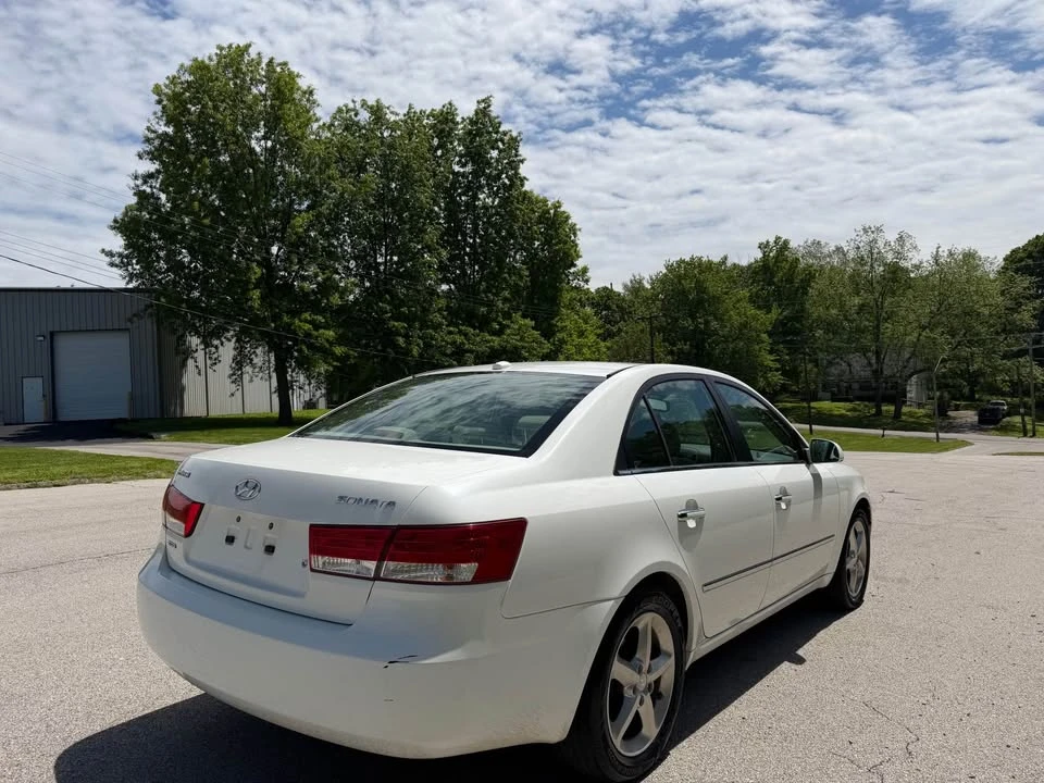 2008 Hyundai Sonata - Image 7 of 20