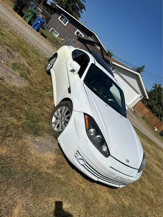 2008 Hyundai Tiburon - Image 5 of 7