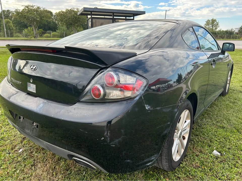2008 Hyundai Tiburon - Image 3 of 6