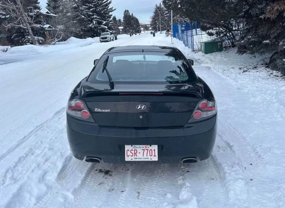2008 Hyundai Tiburon - Image 2 of 8