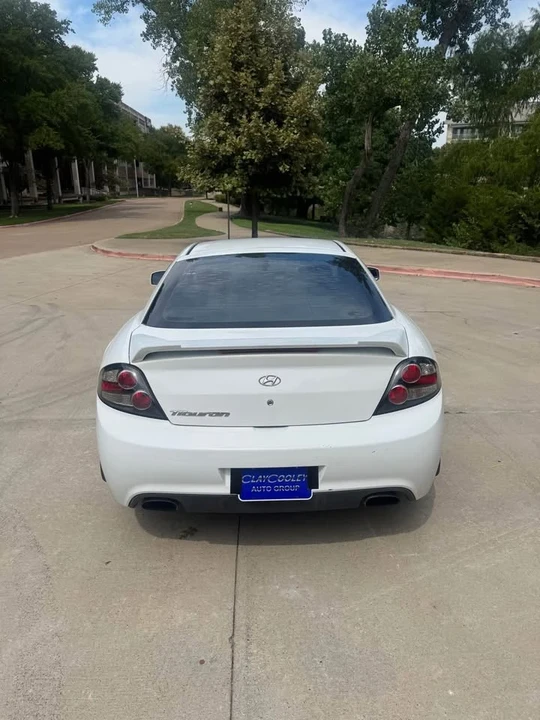 2008 Hyundai Tiburon - Image 2 of 18