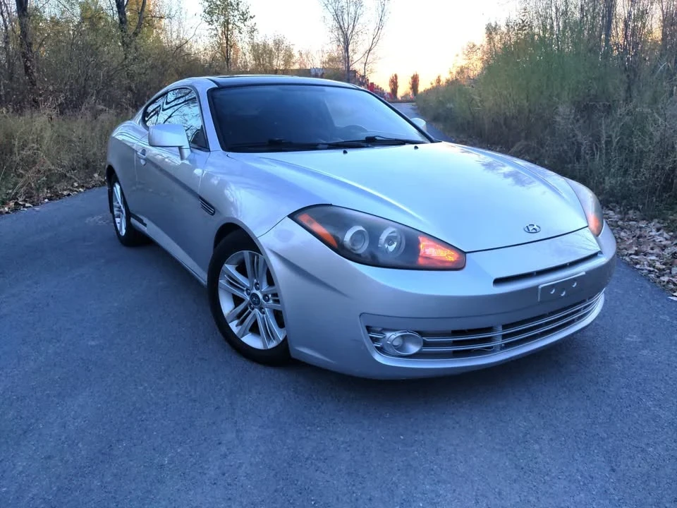 2008 Hyundai Tiburon - Image 9 of 19