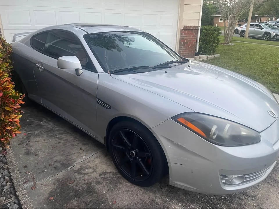 2008 Hyundai Tiburon - Image 8 of 9