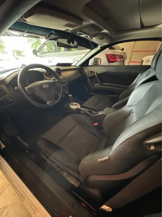 2008 Hyundai Tiburon - Image 8 of 9
