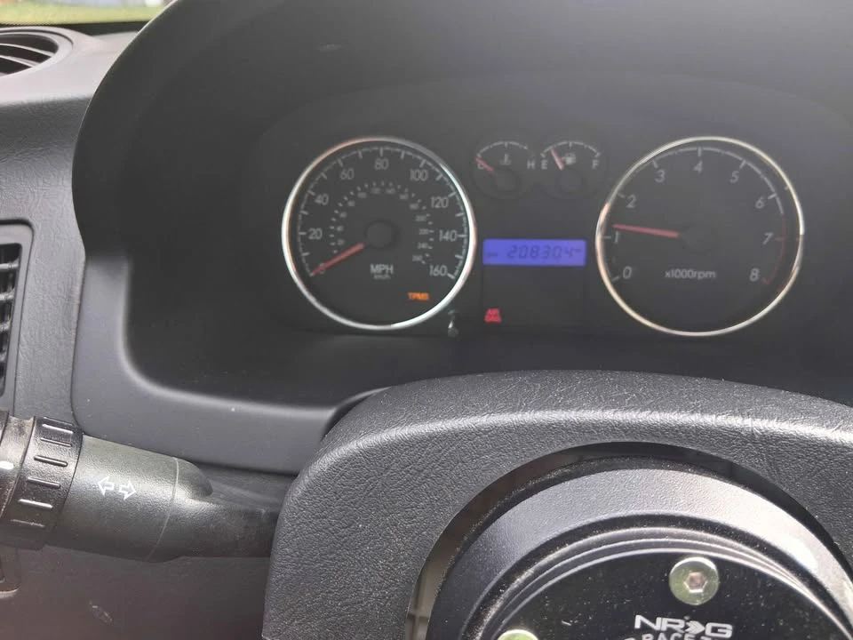 2008 Hyundai Tiburon - Image 10 of 17