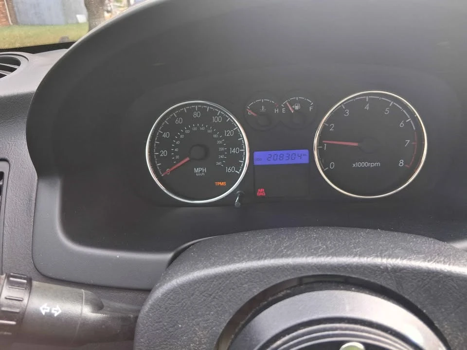 2008 Hyundai Tiburon - Image 12 of 17