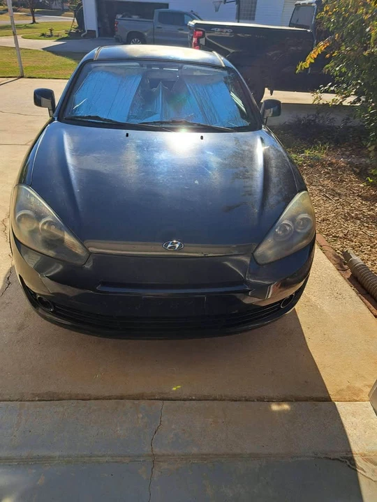2008 Hyundai Tiburon - Image 3 of 7