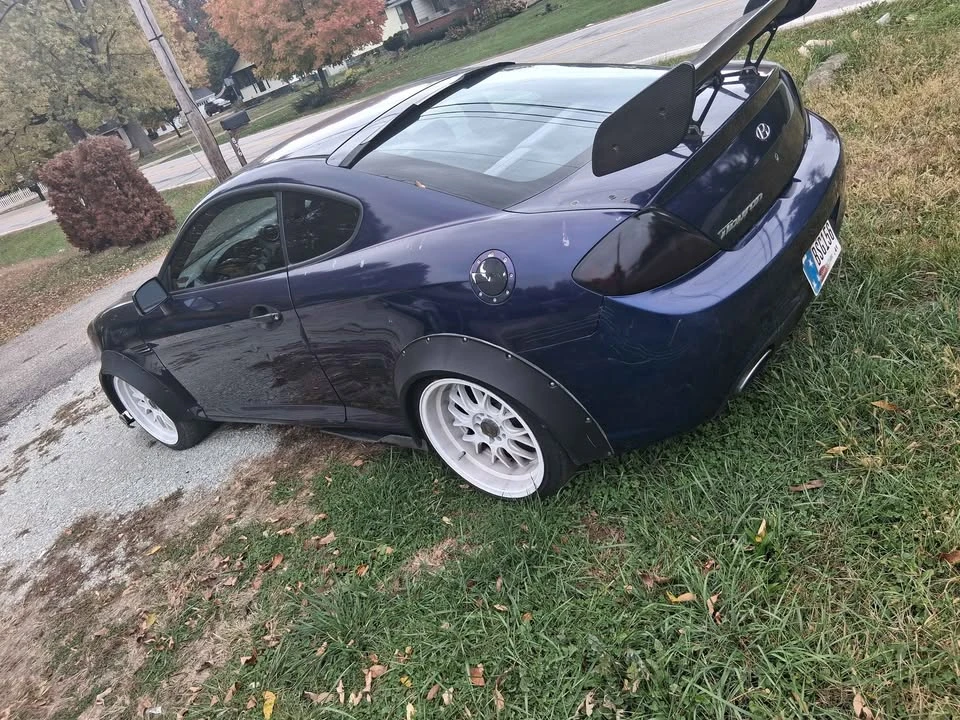 2008 Hyundai Tiburon - Image 5 of 17