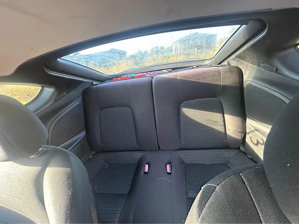 2008 Hyundai Tiburon - Image 15 of 18