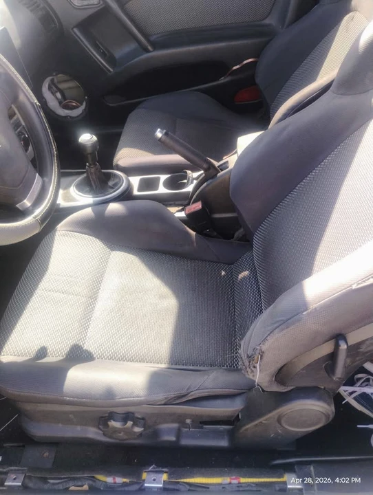 2008 Hyundai Tiburon - Image 8 of 13