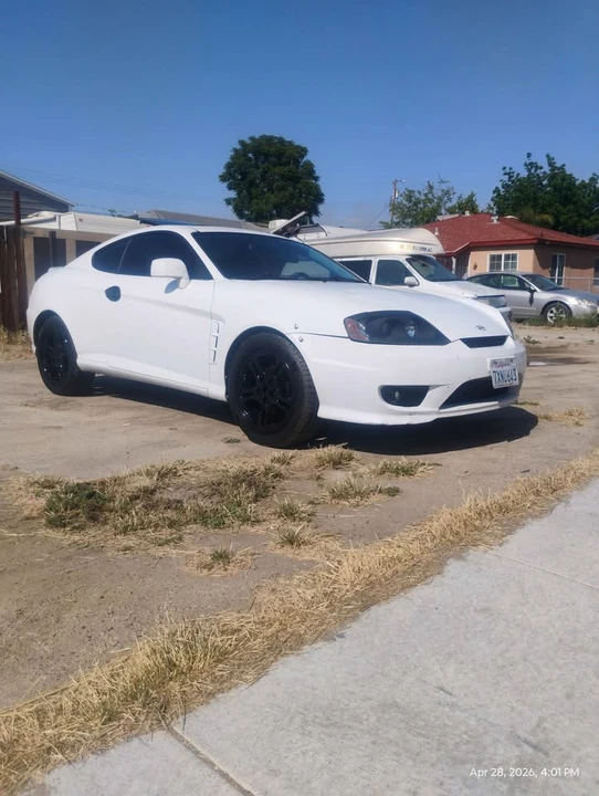 2008 Hyundai Tiburon - Image 3 of 13