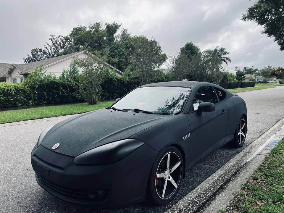 2008 Hyundai Tiburon - Image 2 of 19