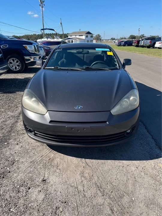 2008 Hyundai Tiburon - Image 2 of 8