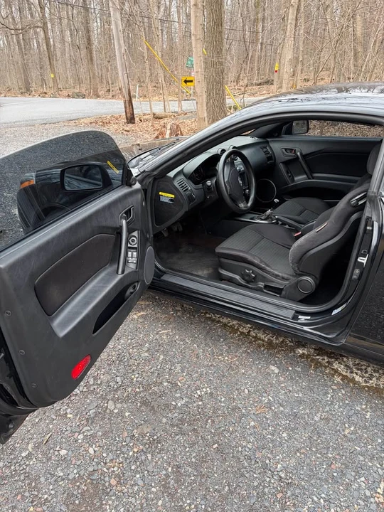 2008 Hyundai Tiburon - Image 6 of 13