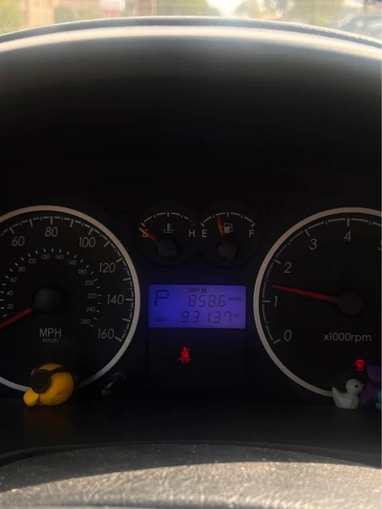 2008 Hyundai Tiburon - Image 6 of 8