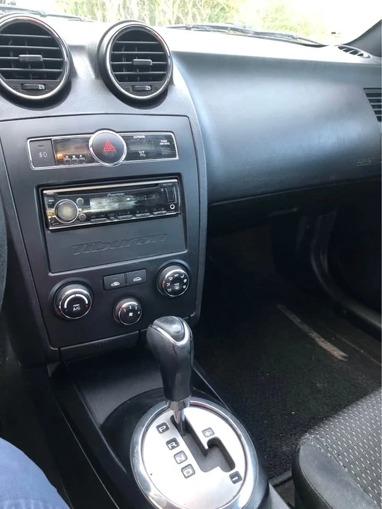 2008 Hyundai Tiburon - Image 6 of 9