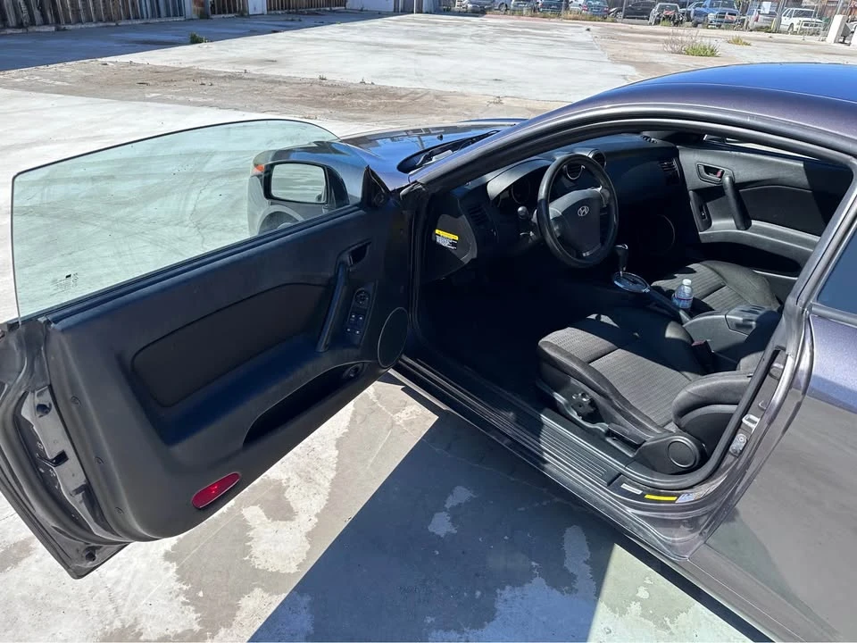 2008 Hyundai Tiburon - Image 8 of 13
