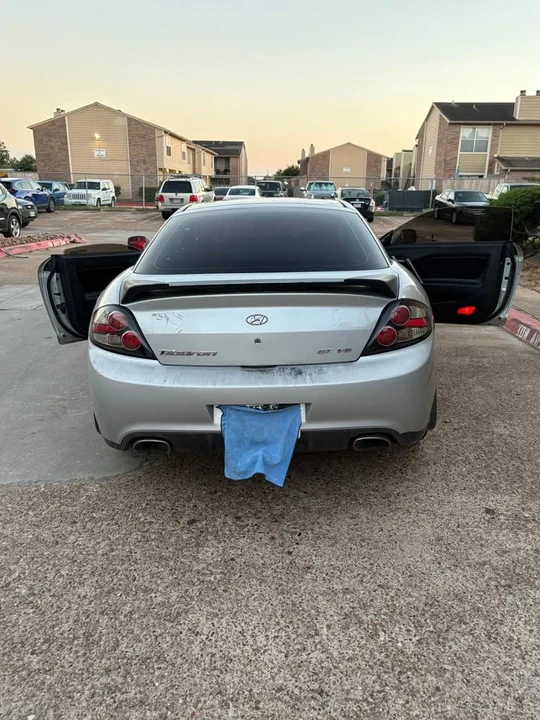 2008 Hyundai Tiburon - Image 5 of 14