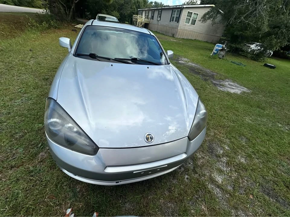 2008 Hyundai Tiburon - Image 16 of 20