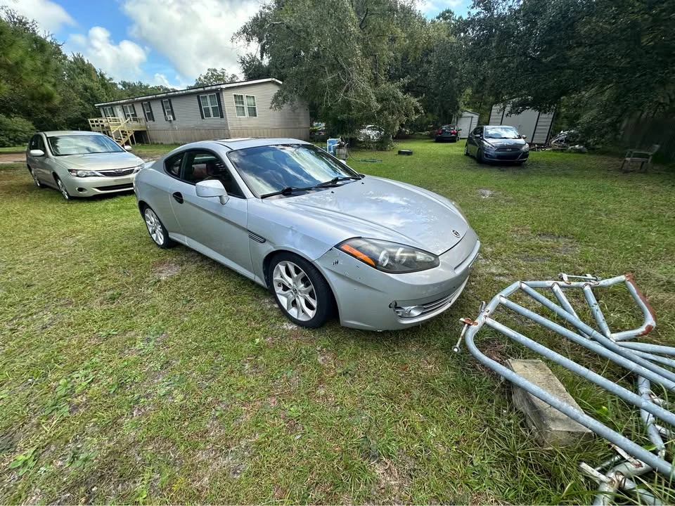 2008 Hyundai Tiburon - Image 17 of 20