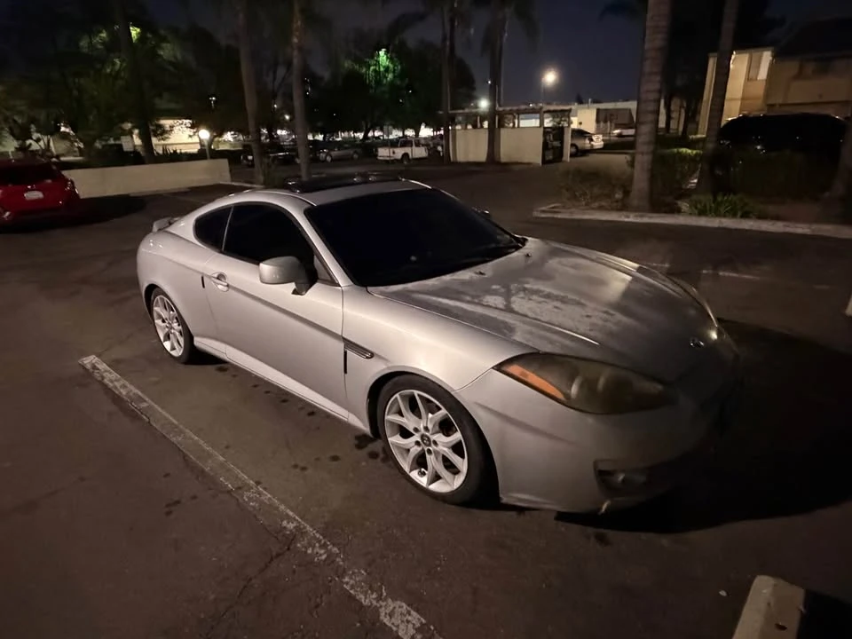 2008 Hyundai Tiburon - Image 2 of 8