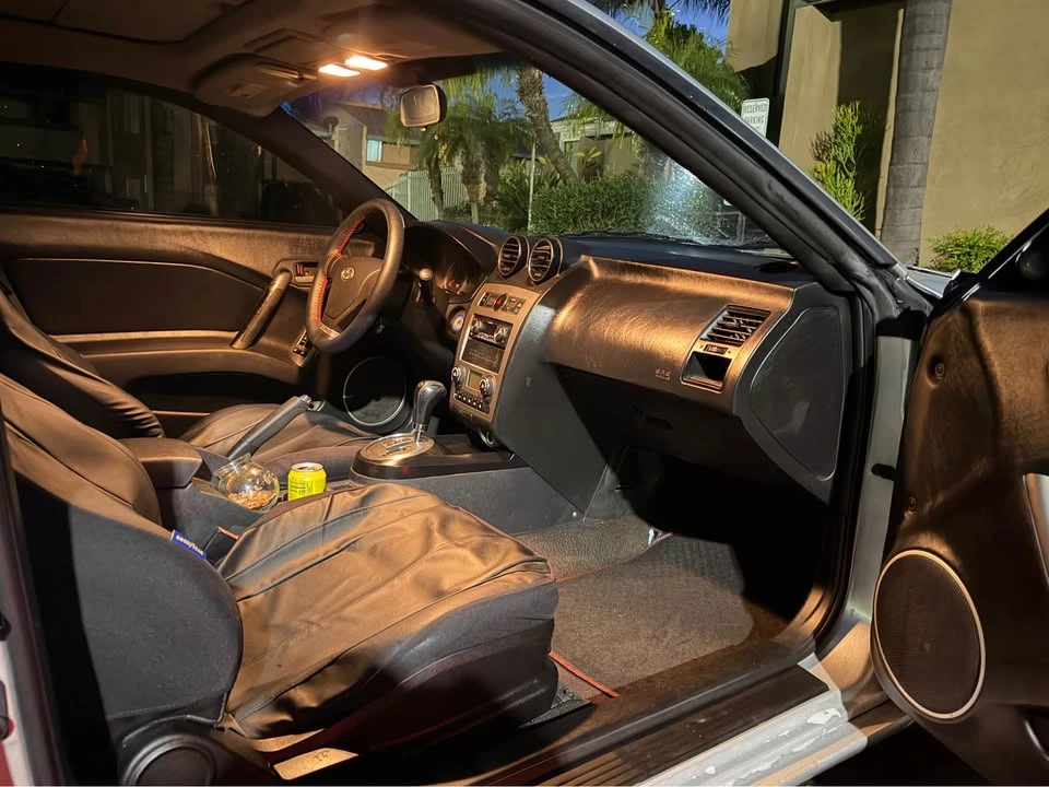 2008 Hyundai Tiburon - Image 8 of 8