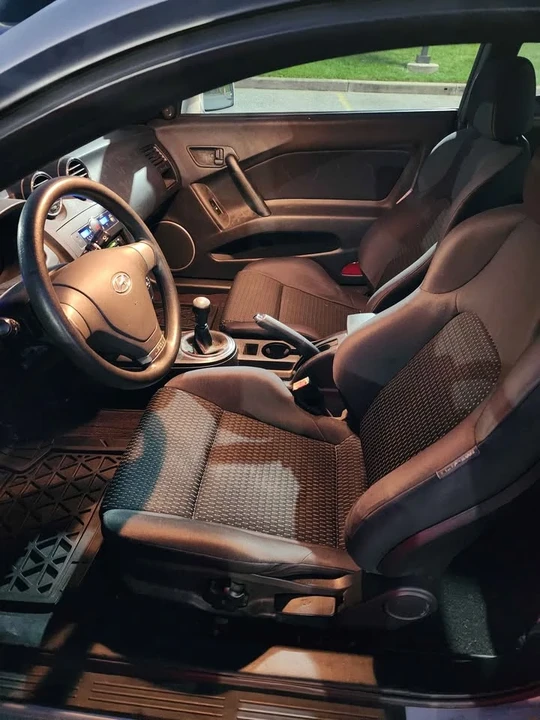 2008 Hyundai Tiburon - Image 15 of 20